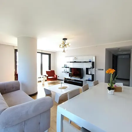 דירה Luxury Fully Equipped 3br 2ba By Siena *
